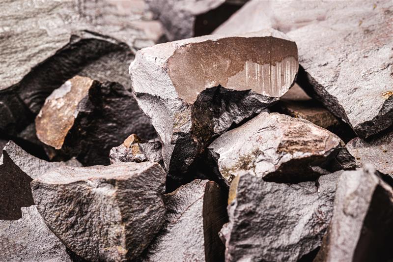 iron-ore-rocks