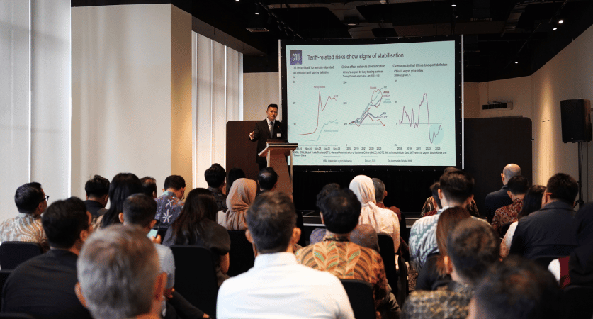 width=837