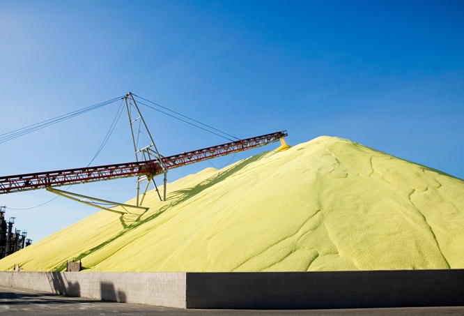 Sulphur faces demand destruction as war disrupts supply